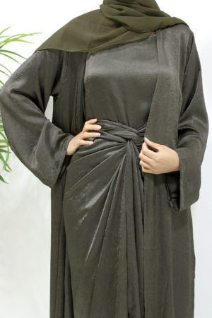 AMANIS LIMITED EDITION 4 PIECE CRUSHED SATIN OPEN ABAYA SET - ARMY GREEN 1